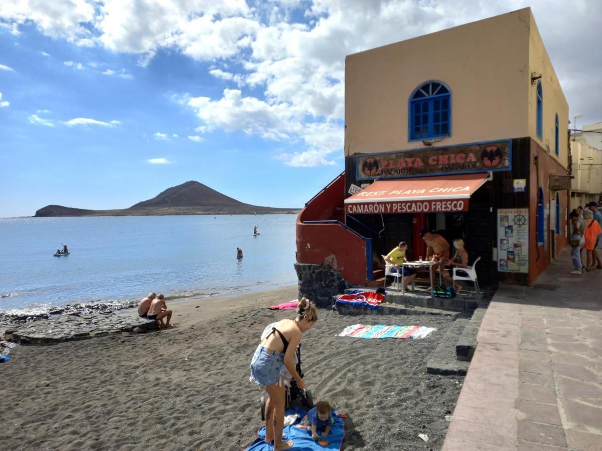 Playa Chica Views Apartment เอลเมดาโน ภายนอก รูปภาพ